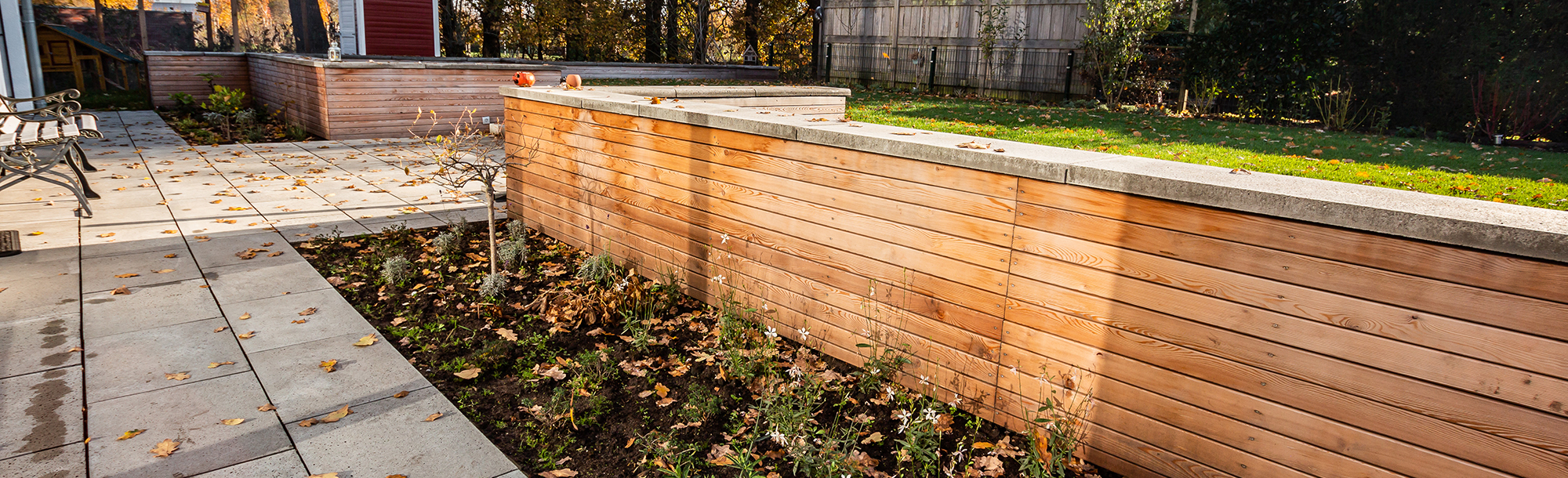 Garten und Landschaftsbau, Bocholt Innovatio Mauer aus Holz Ebenen Garten